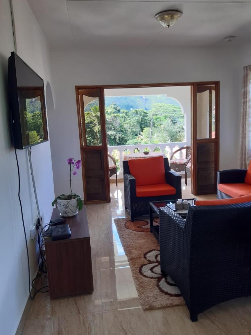 Josies Cottage Vịnh Beau Vallon Ngoại thất bức ảnh